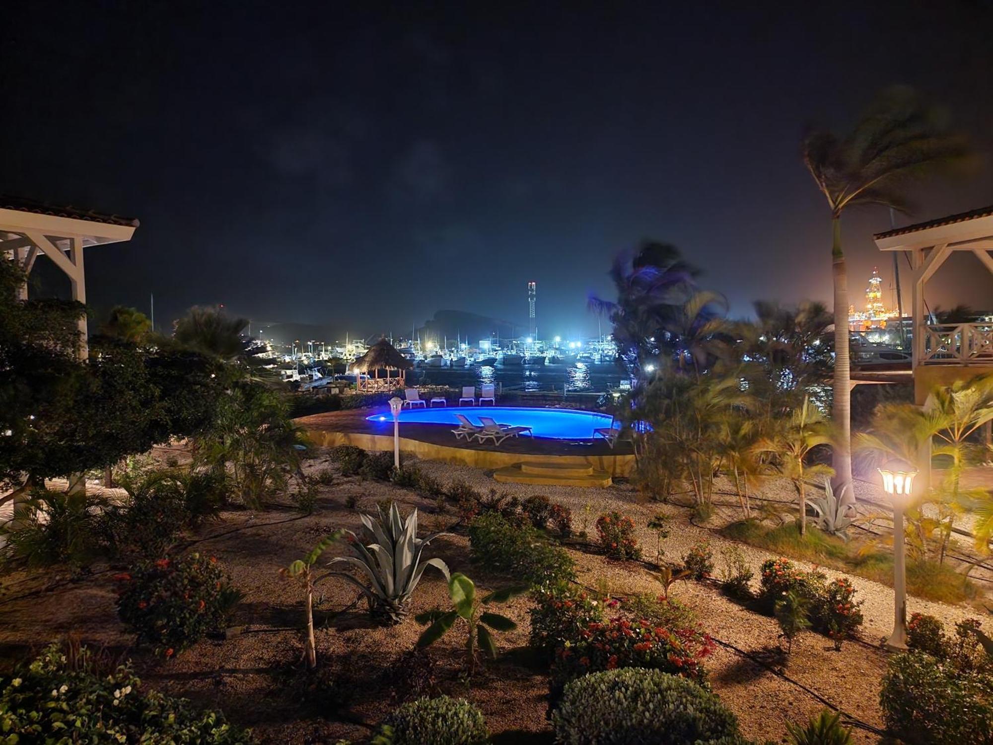 Luxury Appt For 6: Mesmerizing Spanish Water View Jan Thiel Εξωτερικό φωτογραφία